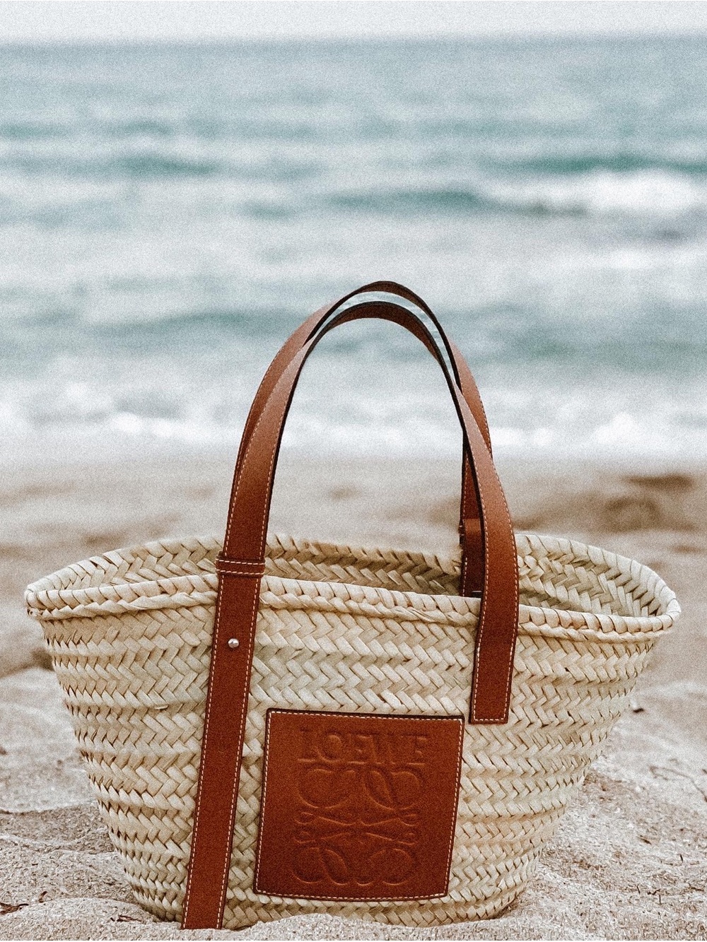 Loewe raffia Medium